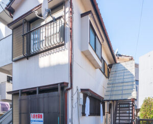 薬師1丁目　売アパート